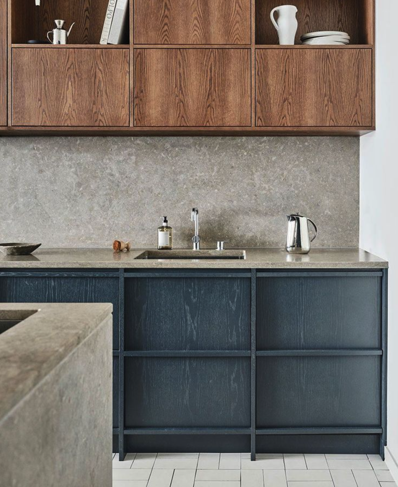 Wooden cabinetry - image credit @nordiskakok